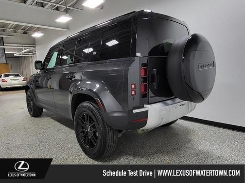 2024 Land Rover Defender 110 P300