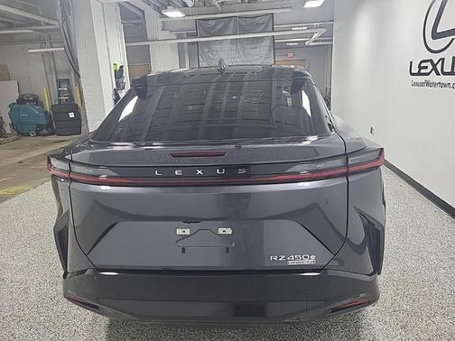 2025 Lexus RZ 450e 450e Premium