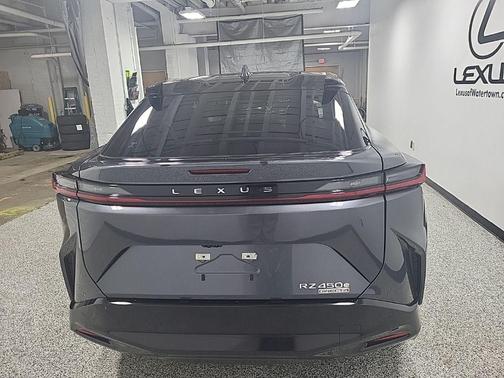 2025 Lexus RZ 450e Premium