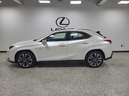 2025 Lexus UX 300h Premium