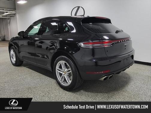 2020 Porsche Macan Base