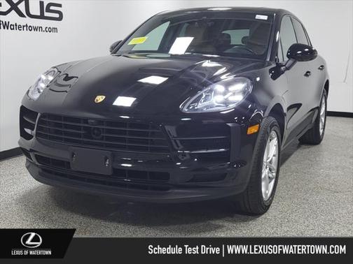 2020 Porsche Macan Base