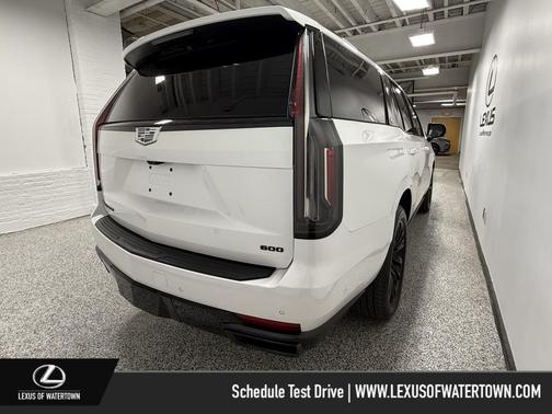 2024 Cadillac Escalade Sport