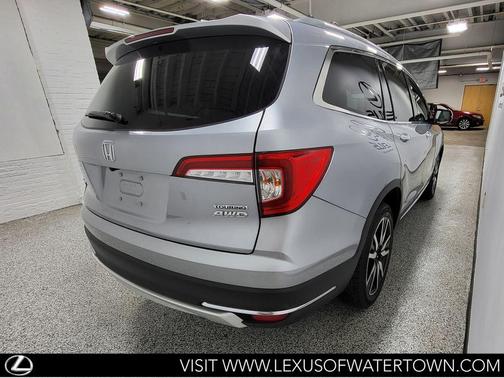 Modern Steel Metallic 2019 Honda Pilot Touring 8-Passenger