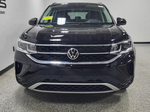 2022 Volkswagen Taos 1.5T SEL