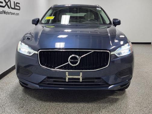 Denim Blue Metallic 2018 Volvo XC60 T5 Momentum