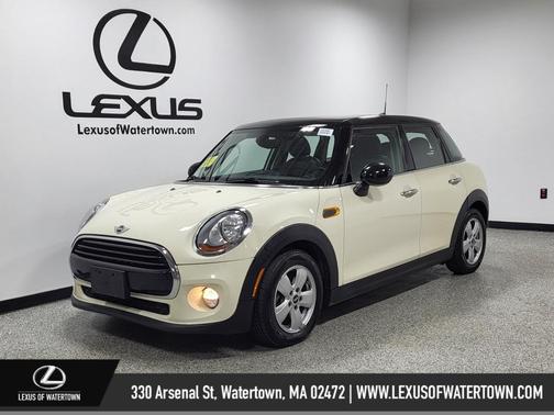 2017 MINI Hardtop Cooper