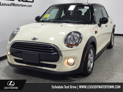 2017 MINI Hardtop Cooper