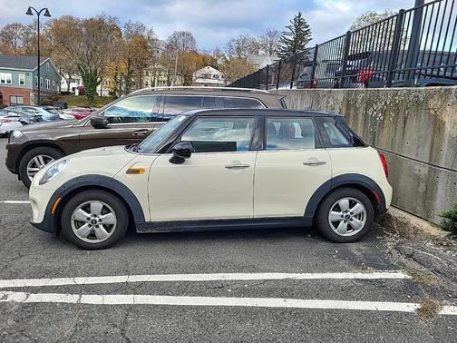 2017 MINI Hardtop Cooper