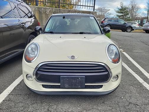 2017 MINI Hardtop Cooper