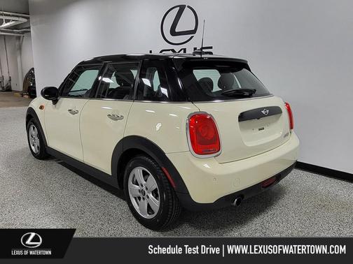 2017 MINI Hardtop Cooper