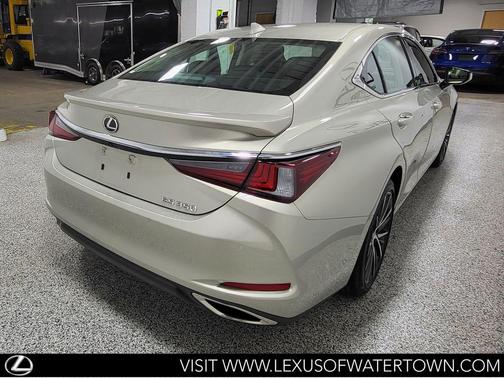 Moonbeam Beige Metallic 2025 Lexus ES 350 Base