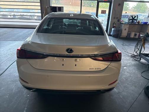 2019 Lexus ES 350 Base