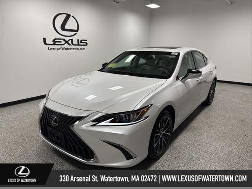 2025 Lexus ES 300h Base