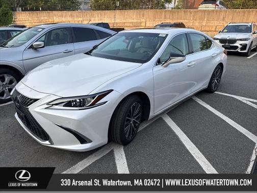 2025 Lexus ES 300h Base
