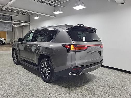 2023 Lexus LX 600 Premium