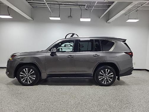 2023 Lexus LX 600 Premium