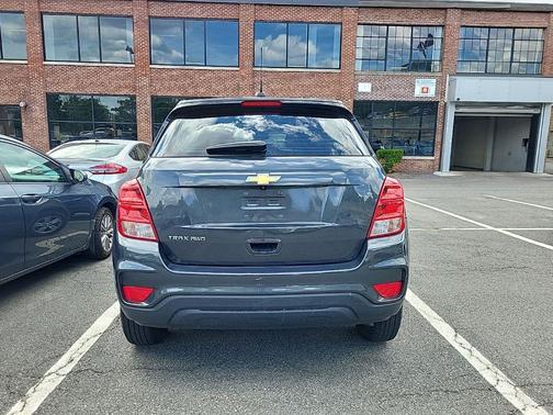 Nightfall Gray Metallic 2019 Chevrolet Trax LS