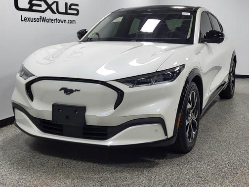 STAR WHITE MET TRI-COAT 2021 Ford Mustang Mach-E Premium