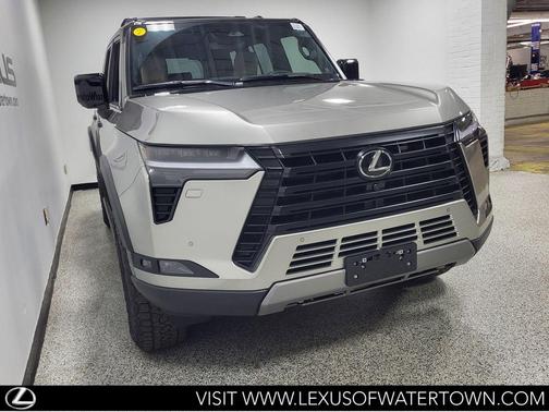 Atomic Silver/Black Roof 2025 Lexus GX 550 Overtrail