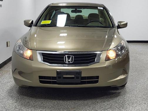 Brown 2009 Honda Accord LX-P