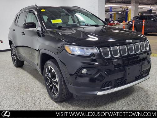Diamond Black Crystal Pearlcoat 2022 Jeep Compass Limited