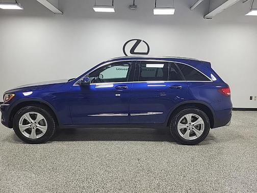 2017 Mercedes-Benz GLC 300 4MATIC