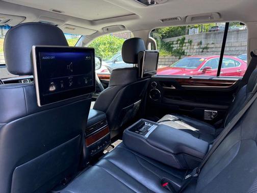 Nebula Gray Pearl 2020 Lexus LX 570 Three-Row