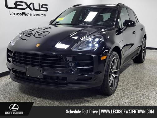2021 Porsche Macan Base