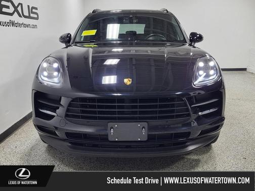 2021 Porsche Macan Base