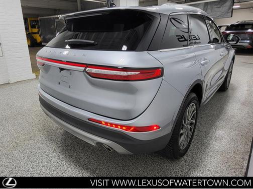 Silver Radiance Metallic Clearcoat 2022 Lincoln Corsair Standard