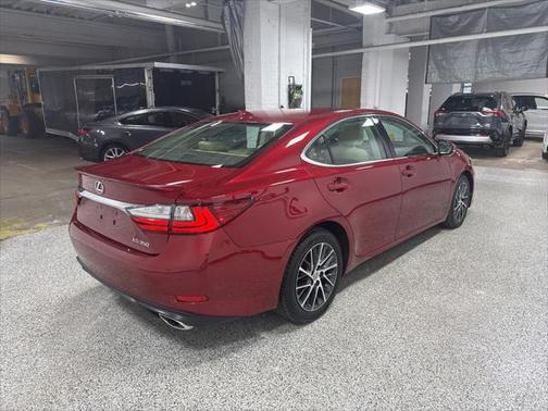 2016 Lexus ES 350 Base