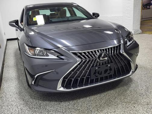 2022 Lexus ES 350 Base