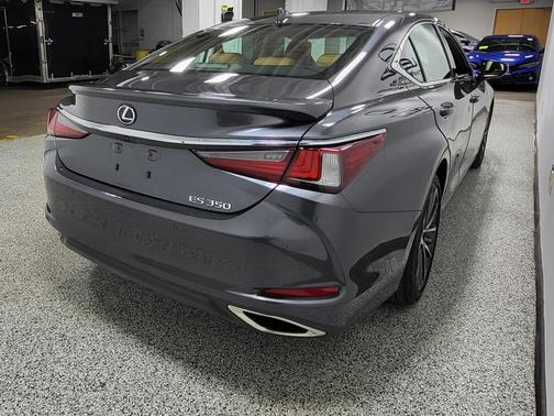 2022 Lexus ES 350 Base