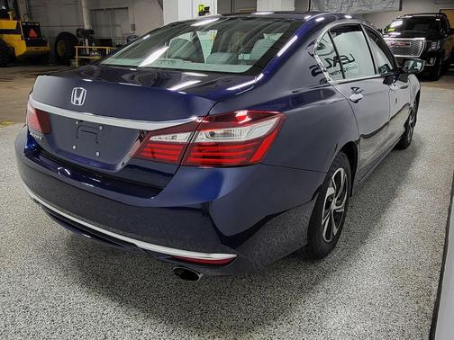 Still Night Pearl 2017 Honda Accord LX