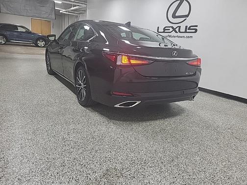 2023 Lexus ES 350 Base