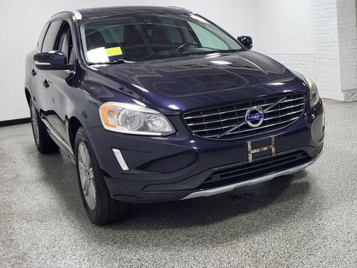 Magic Blue Metallic 2016 Volvo XC60 T6