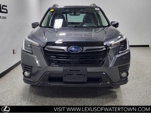 Magnetite Gray Metallic 2023 Subaru Forester Limited