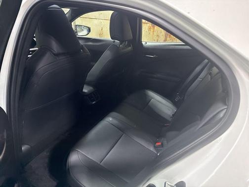 2023 Lexus UX 250h Base