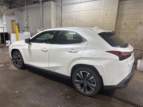 2023 Lexus UX 250h Base