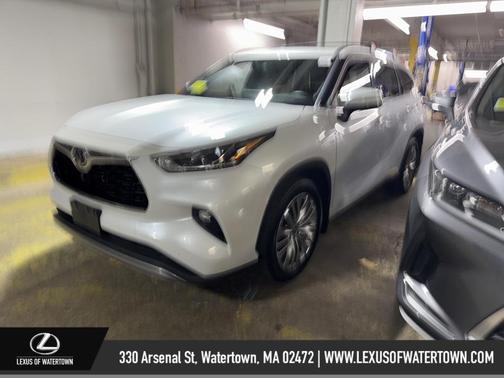 2022 Toyota Highlander Platinum