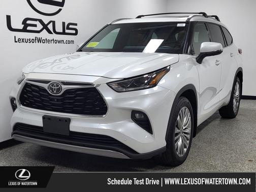 2022 Toyota Highlander Platinum