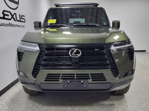 Nori Green Pearl 2026 Lexus GX 550 Luxury