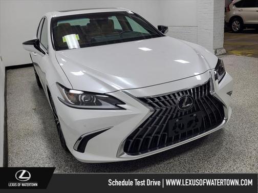 2023 Lexus ES 300h Base