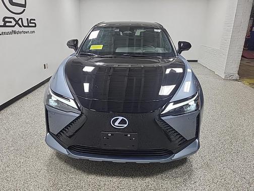 2023 Lexus RZ 450e Luxury