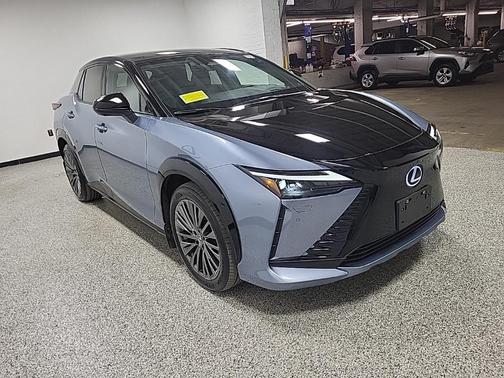 2023 Lexus RZ 450e Luxury