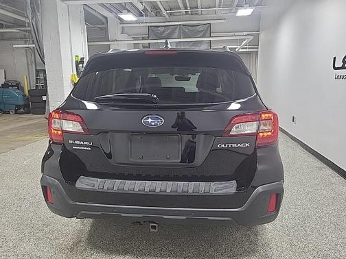 2018 Subaru Outback 2.5i Touring