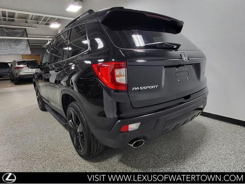 Crystal Black Pearl 2019 Honda Passport Elite