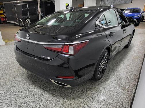 Caviar 2023 Lexus ES 350 Base