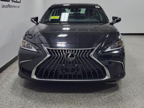 Caviar 2023 Lexus ES 350 Base